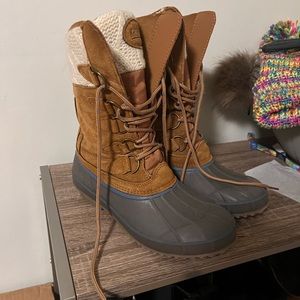 Khombu Winter Boots Size 8